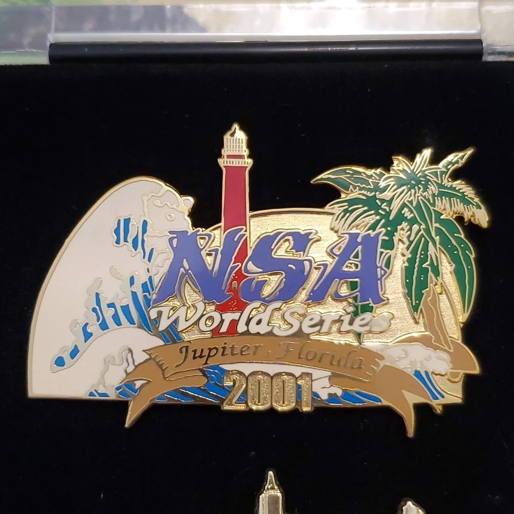 2001 World Series pin collectors set - Picture 10 of 14